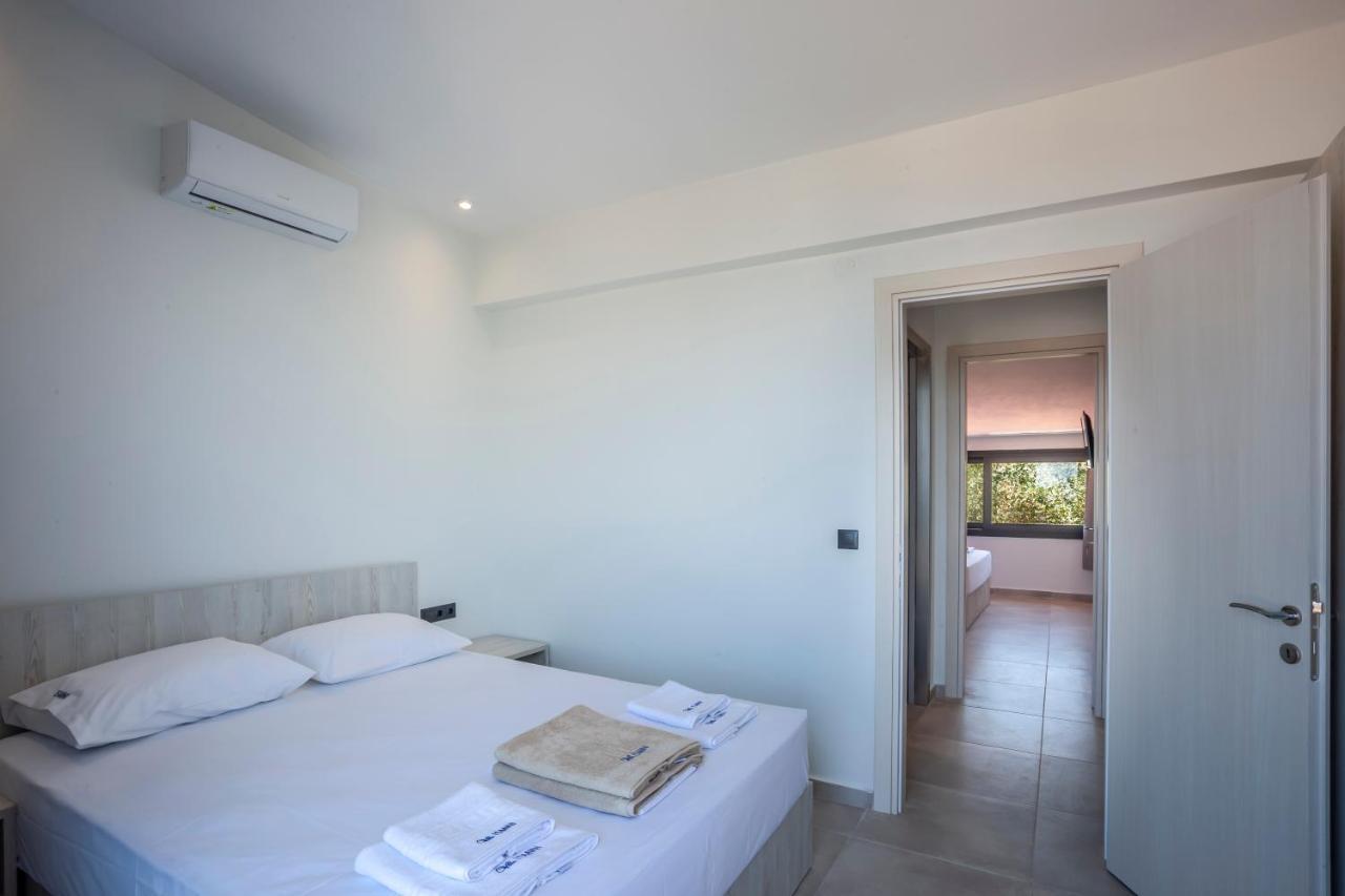 Villas Kaiafa “Ismini” ポリフロノ エクステリア 写真